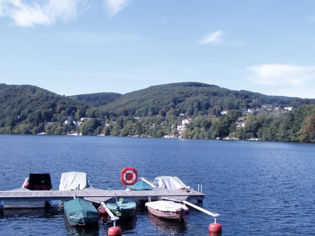Gaestehaus Burg Molbach Kreuzau Экстерьер фото